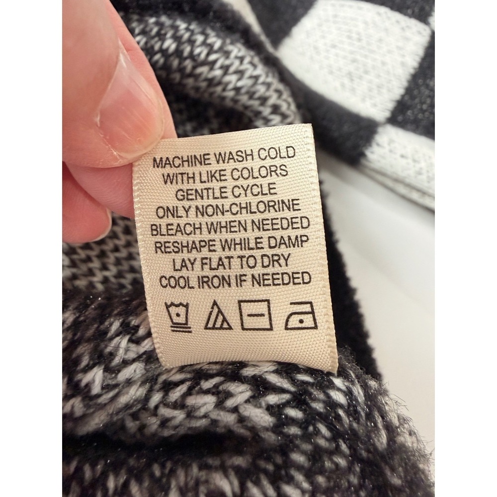 No Comment Checkerboard Sweater Womens XL Black White Excellent Fuzzy Crewneck - Picture 6 of 7